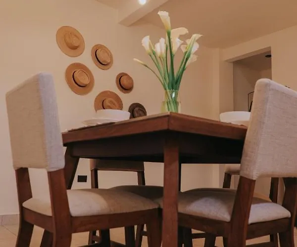 Lahos Apartament\'S